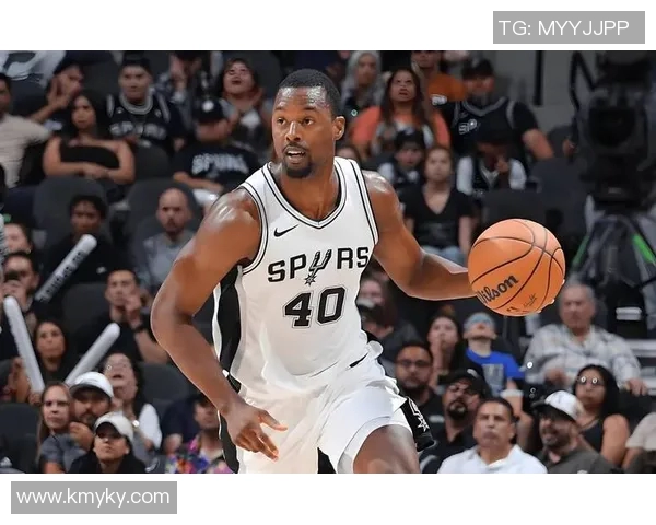 明星球员时尚穿搭:赛场内外的潮流风向标 明星球员时尚穿搭:赛场内外的潮流风向标