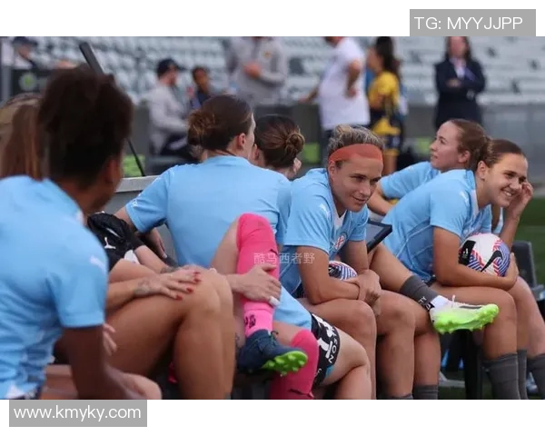 年轻球员留洋经历曝光,面对困难不退缩 年轻球员留洋经历曝光,面对困难不退缩